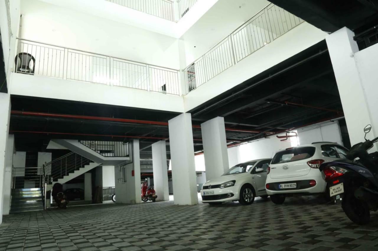 Traven Homes Infopark Kakkanad Corporate Suit Rooms Kochi 외부 사진