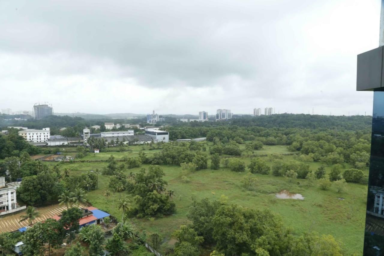 Traven Homes Infopark Kakkanad Corporate Suit Rooms Kochi 외부 사진