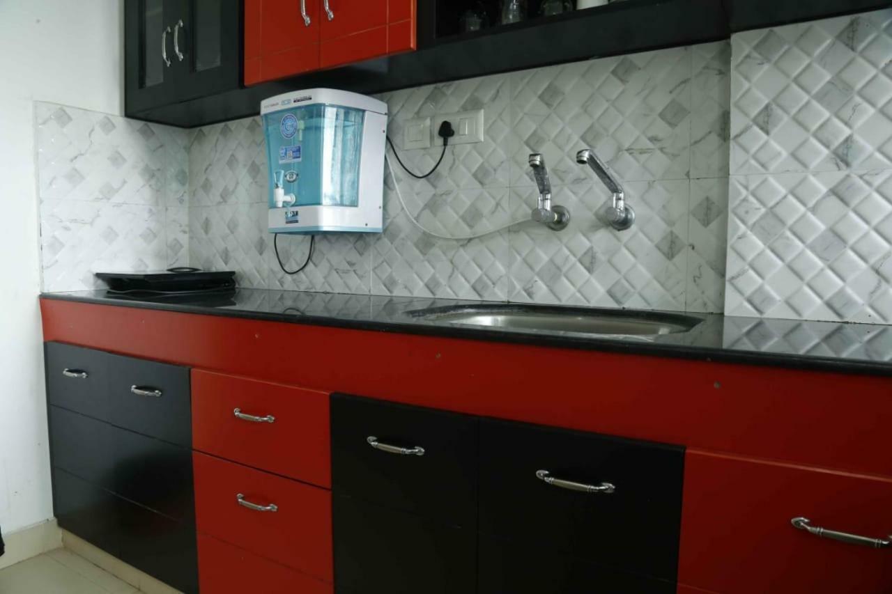Traven Homes Infopark Kakkanad Corporate Suit Rooms Kochi 외부 사진